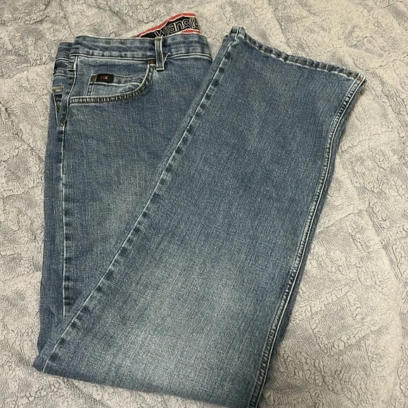 Wrangler 20X Jeans 38X34 Jeans relaxed fit
Men’s jeans good work jeans EUC - Picture 8 of 12